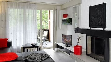 Fernseher, Kamin
