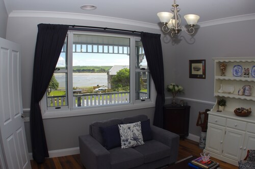 Queen suite with breakfast