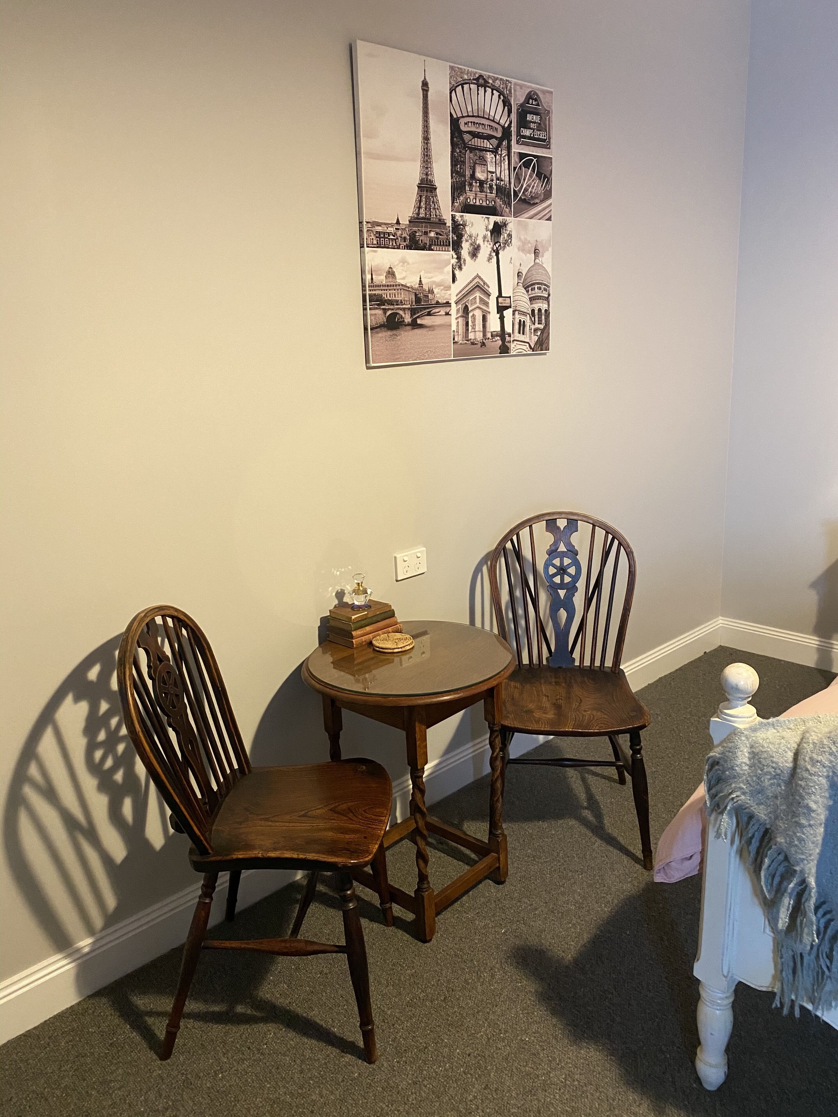 Queen suite with breakfast — image 11