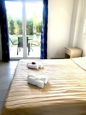 1 bedroom, WiFi, bed sheets