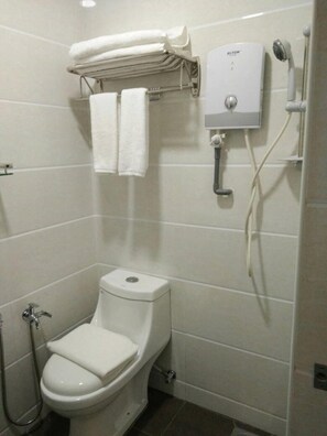 Bathroom - Swiss-belexpress Nilai (Nilai)
