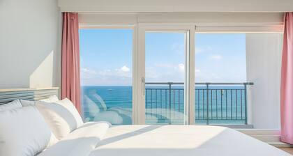 Gangneung Haerang Pension