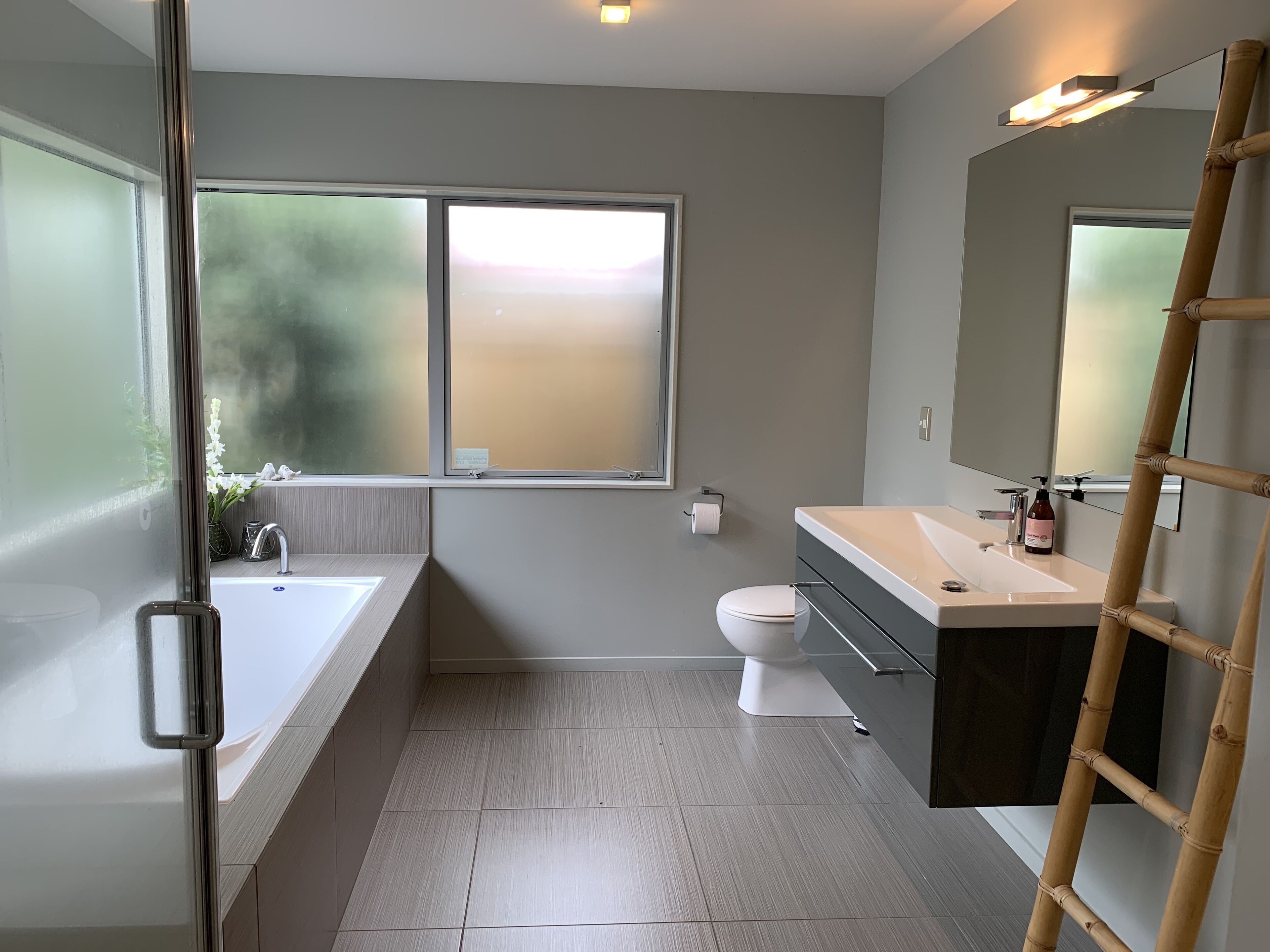 Badewanne, Haartrockner