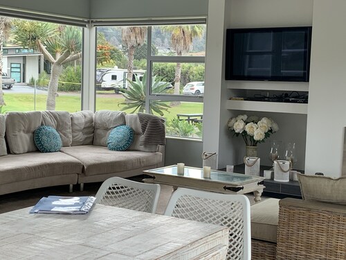 Entertainers Home at the Beach