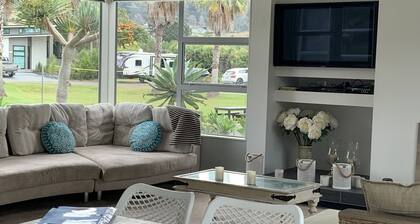 Entertainers Home at the Beach