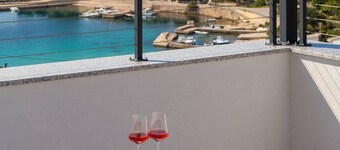 Villa Aria with Heated Pool, Sauna & Jacuzzi