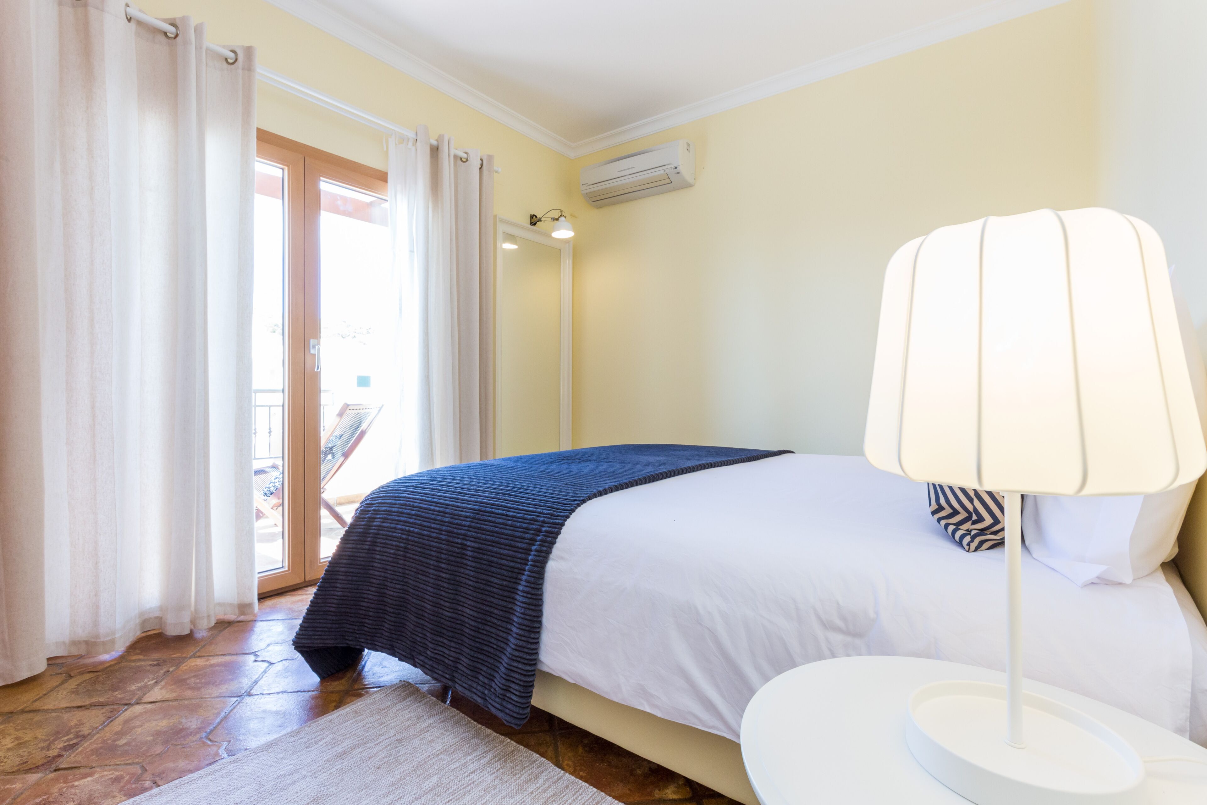 2 slaapkamers, een kluis op de kamer, een strijkplank/strijkijzer