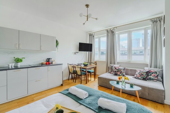 1 habitación y decoración personalizada