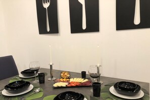 Standard Apartment | In-room dining - Apartment Porta Aurea (Pula)