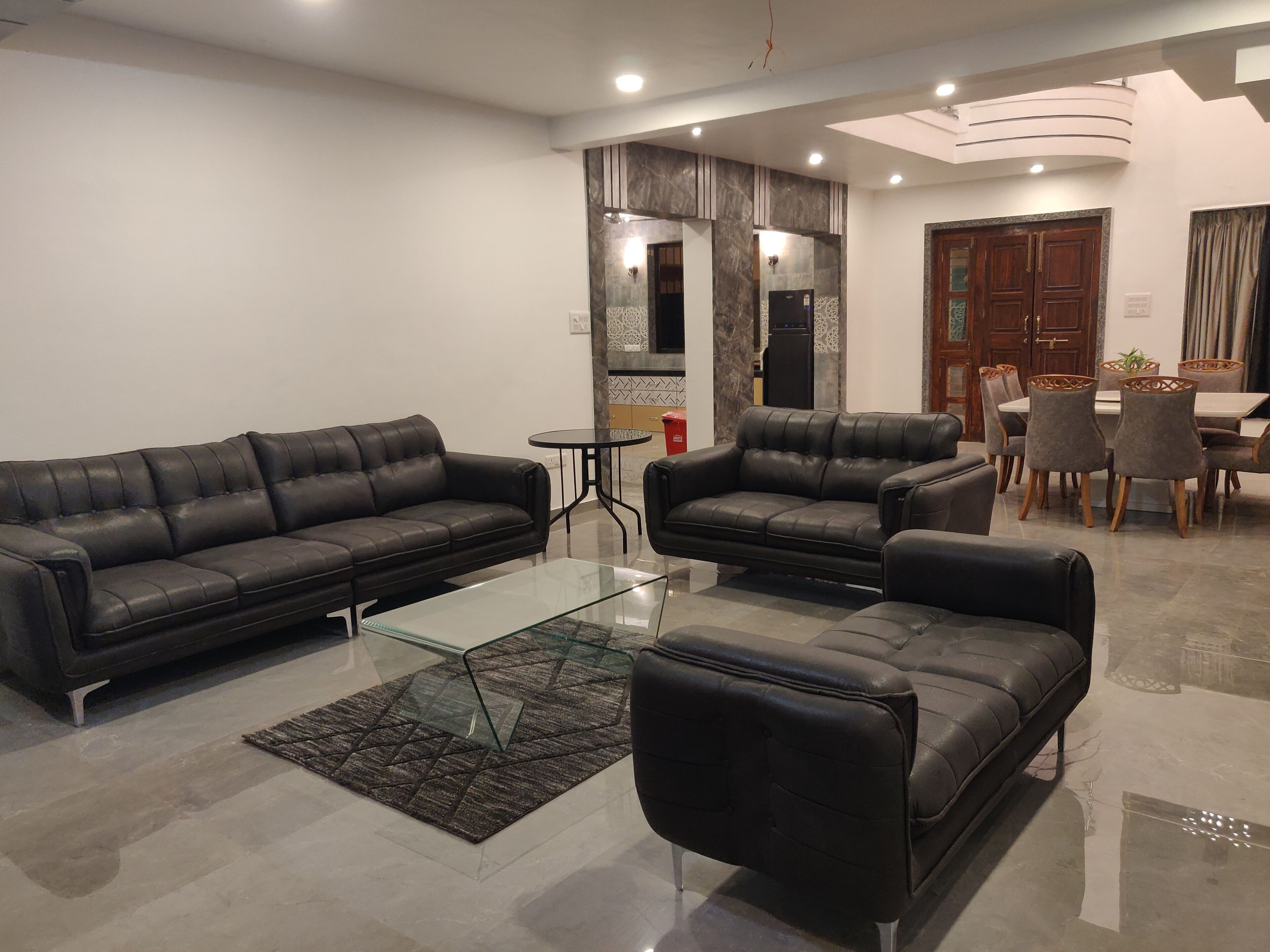 Smart-TV, Tischfußball, Tischtennisplatte, Stereoanlage