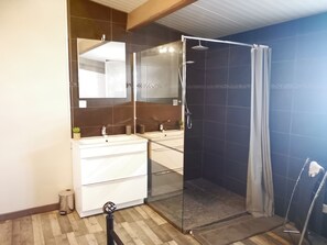 Cottage Comfort, ensuite, pemandangan kebun | Kamar mandi