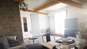 Småhus – comfort, eget bad, hageutsikt | Innvendig