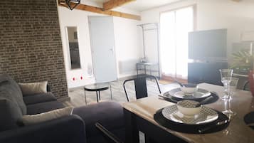 Casa de campo conforto, suíte, vista para o jardim | Parte interna