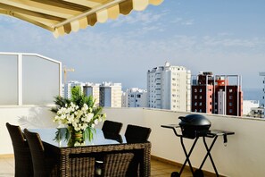 Outdoor dining - Premium w terrace. 2 min 2 beach, 90 sqm, Algarve (Quarteira)