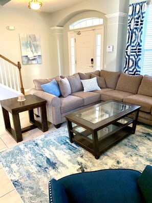 Smart TV - Windsor Hills Resort! 6 Bedroom House, 2 miles to Disney, Private Pool & Spa🏝 (Kissimmee)