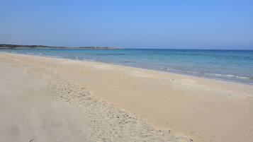 Liegestühle, Strandtücher