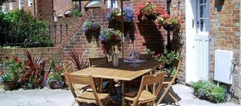 Quayside Quarters * Great Location * Old Town Poole * Free Secure Parking