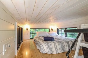 2 soverom, strykejern/-brett, reiseseng for barn og wi-fi