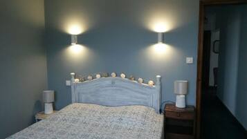 3 chambres, fer et planche Ă repasser, lit parapluie, Wi-Fi gratuit