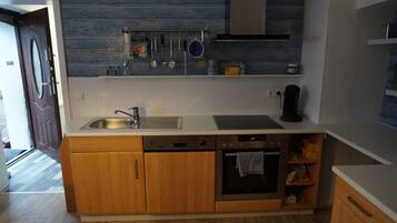 Kühlschrank, Herdplatte, Geschirrspüler
