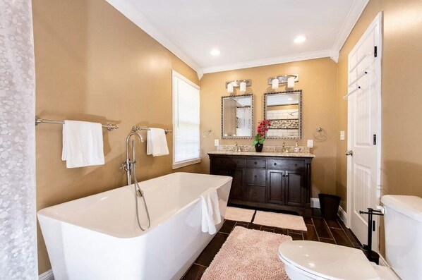 Master Bathroom with Soaking Tub - Modern Ranch - Minutes From Downtown! (Birmingham)