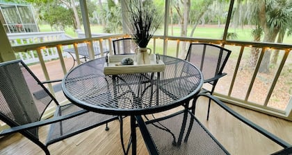 Quaint Seabrook Island Beach Cottage Near Charleston