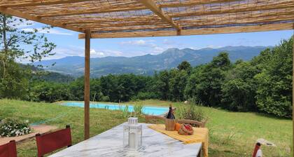 Villa Iris with private pool, 4 bedrooms, panoramic view, walk to restaurant