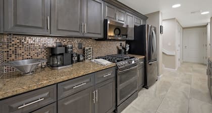 The Ideal Townhouse Getaway