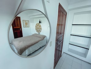 Deluxe Single Room | Minibar, desk, blackout drapes, free WiFi