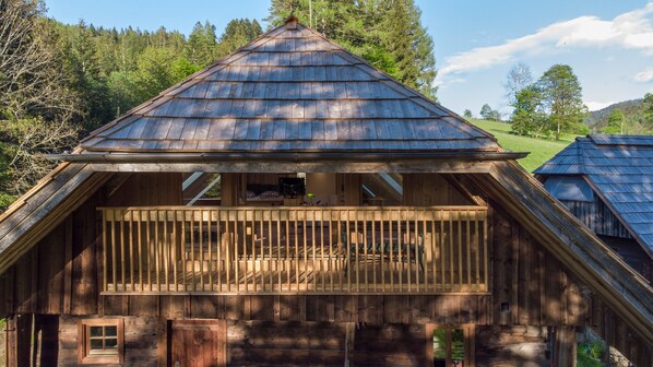 المنشأة من الخارج