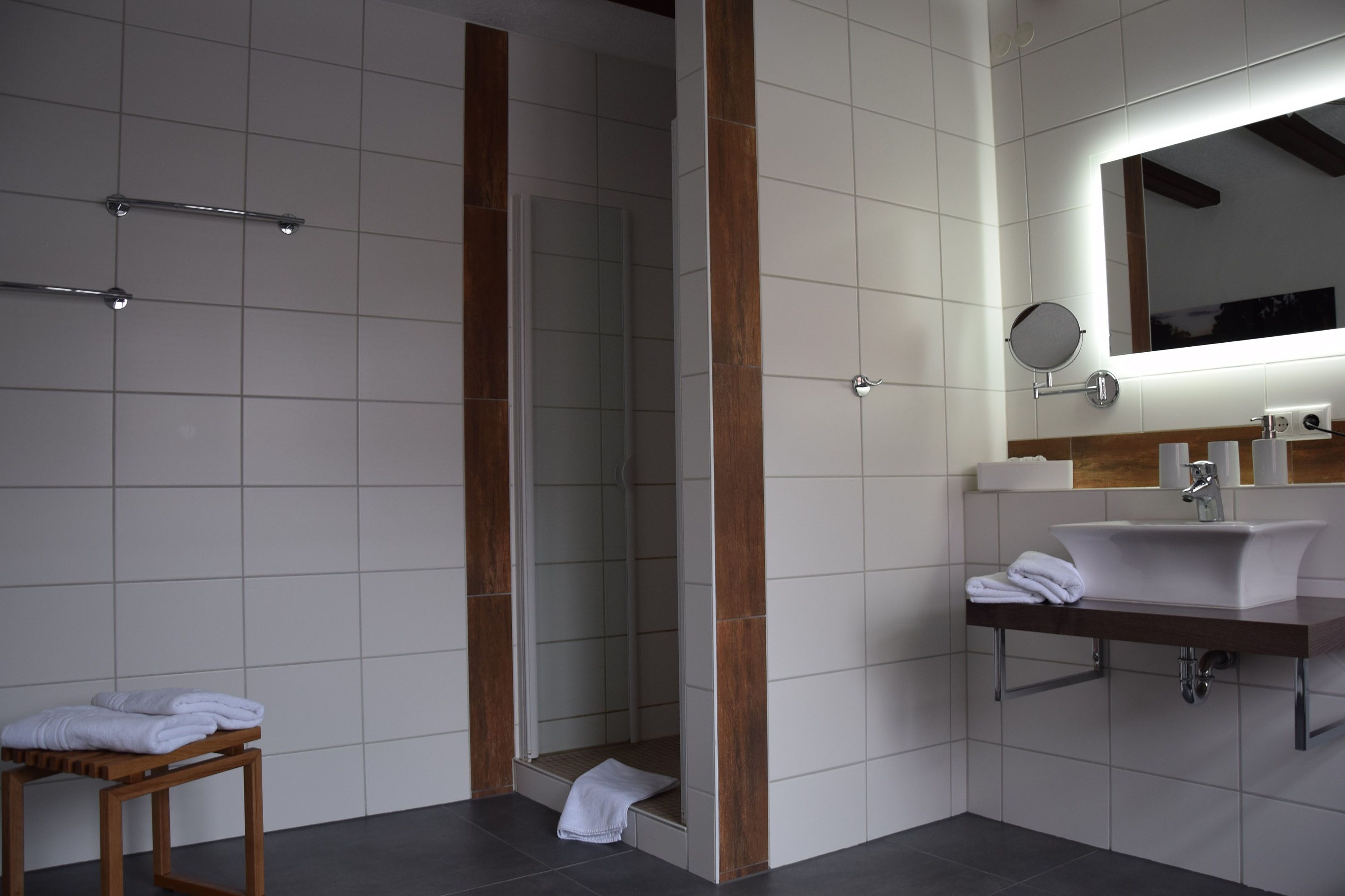 Doppelzimmer | Badezimmer | Haartrockner, Handtücher