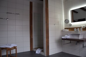 Chambre Double | Salle de bain