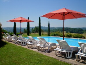Outdoor pool - Domaine Leyvinie, gite Grenache, 10 minutes from the Dordogne (Perpezac-le-Blanc)