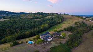 Exterior - Domaine Leyvinie, gite Grenache, 10 minutes from the Dordogne (Perpezac-le-Blanc)