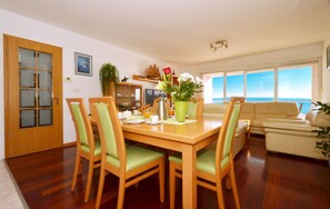 Comfort Apartment | In-room dining