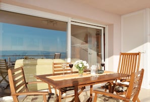 Terrace/patio - Lilly - spacious 3 bedroom apartment (Split)