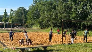 Área de juegos infantiles al aire libre