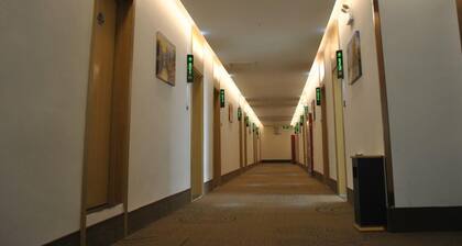 Greentree Heze Changcheng Road Tianhua Ecommerce Logistics Park Express Hotel