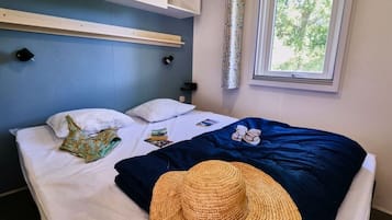 Mobil Karavan Premium | Dilengkapi dengan perabotan berbeda-beda