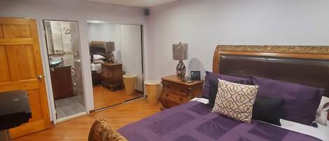 1 Schlafzimmer, Bügeleisen/Bügelbrett, kostenloses WLAN, Bettwäsche