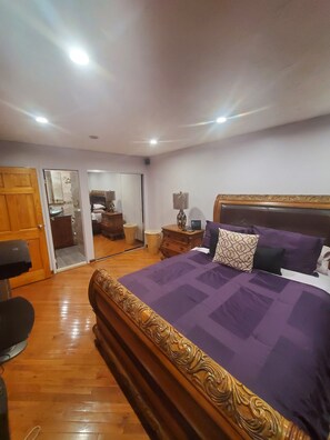 1 Schlafzimmer, Bügeleisen/Bügelbrett, kostenloses WLAN, Bettwäsche