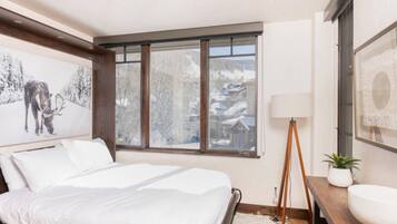 Condo, 3 Bedrooms | 3 bedrooms