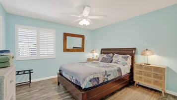3 bedrooms, iron/ironing board, travel crib, WiFi