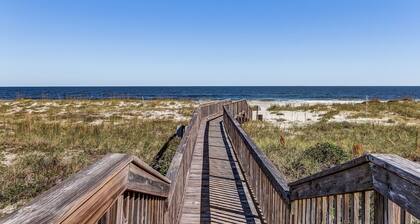 Stunning Sandcastles Ocean Front - Amelia Plantation