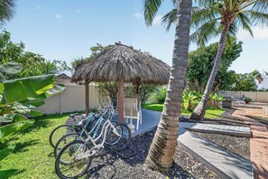 Terrace/patio - Edens Reef- Sleeps 16- Heated Pool, Walk to BEACH (Lauderdale by the Sea)