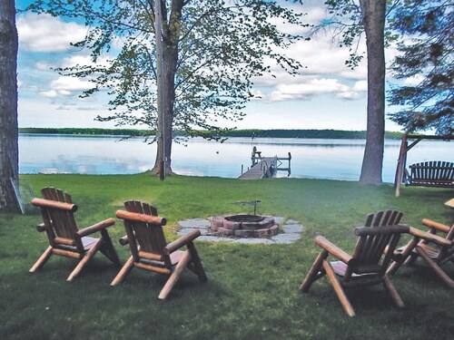 Harkness Waterfront Cabin on Burt Lake - Shore station and mooring!