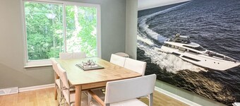 COMFORTABLE & SPACIOUS Home in Harbor Springs - Minutes from the Ski Hills!!