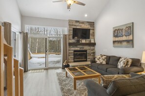 TV, fireplace - Trout Creek #122 SHUTTLE TO NUBS! POOLS &Fitness! (Harbor Springs)