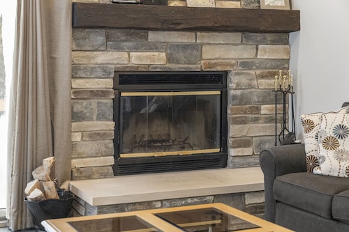 Trout Creek #122 SHUTTLE TO NUBS! POOLS &Fitness!