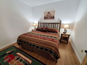 5 Schlafzimmer, Bügeleisen/Bügelbrett, kostenloses WLAN, Bettwäsche